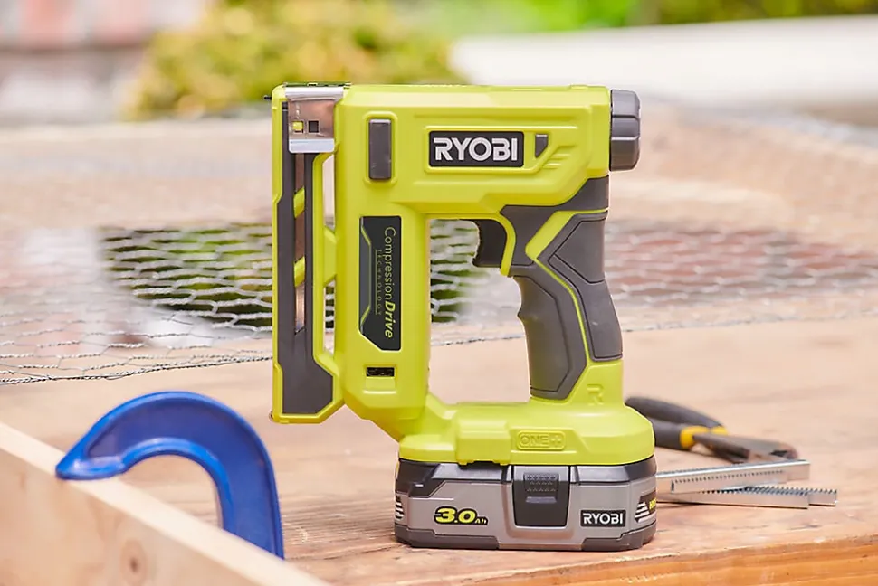 Agrafeuse Ryobi ONE+ R18ST50-0 18V (sans batterie)