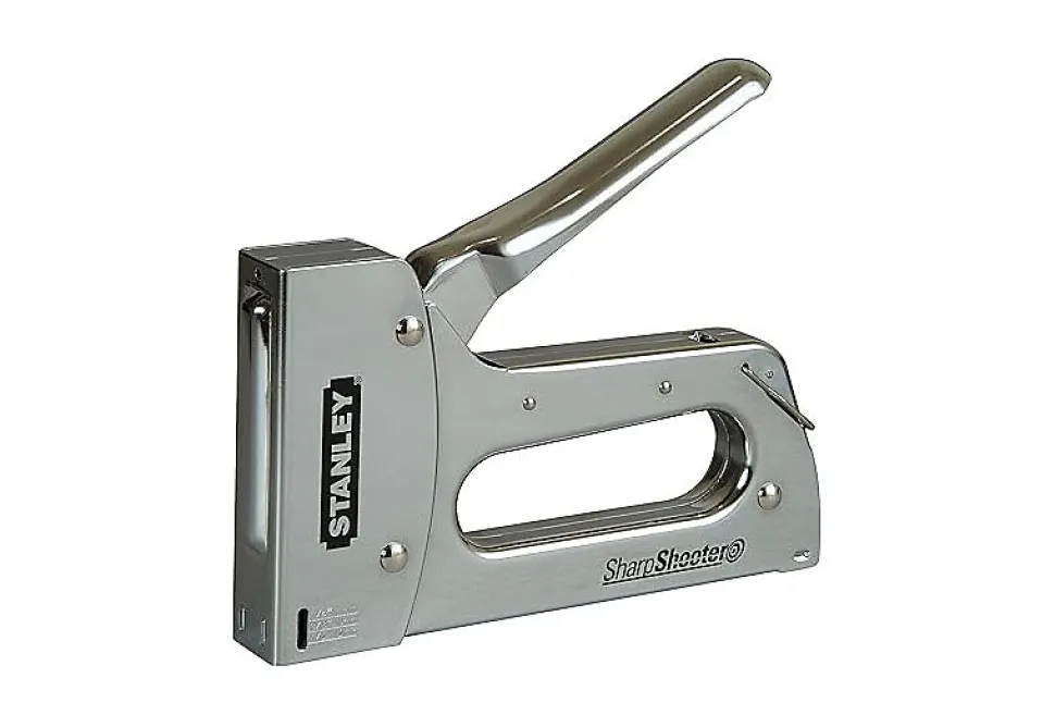 Agrafeuse-Cloueuse TR110 pour Agrafes Type G de 6, 8 et 10 mm, corps Acier STANLEY
