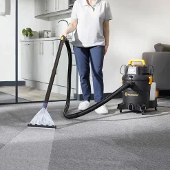 Aspirateur eau et poussières / shampouineuse 1300W