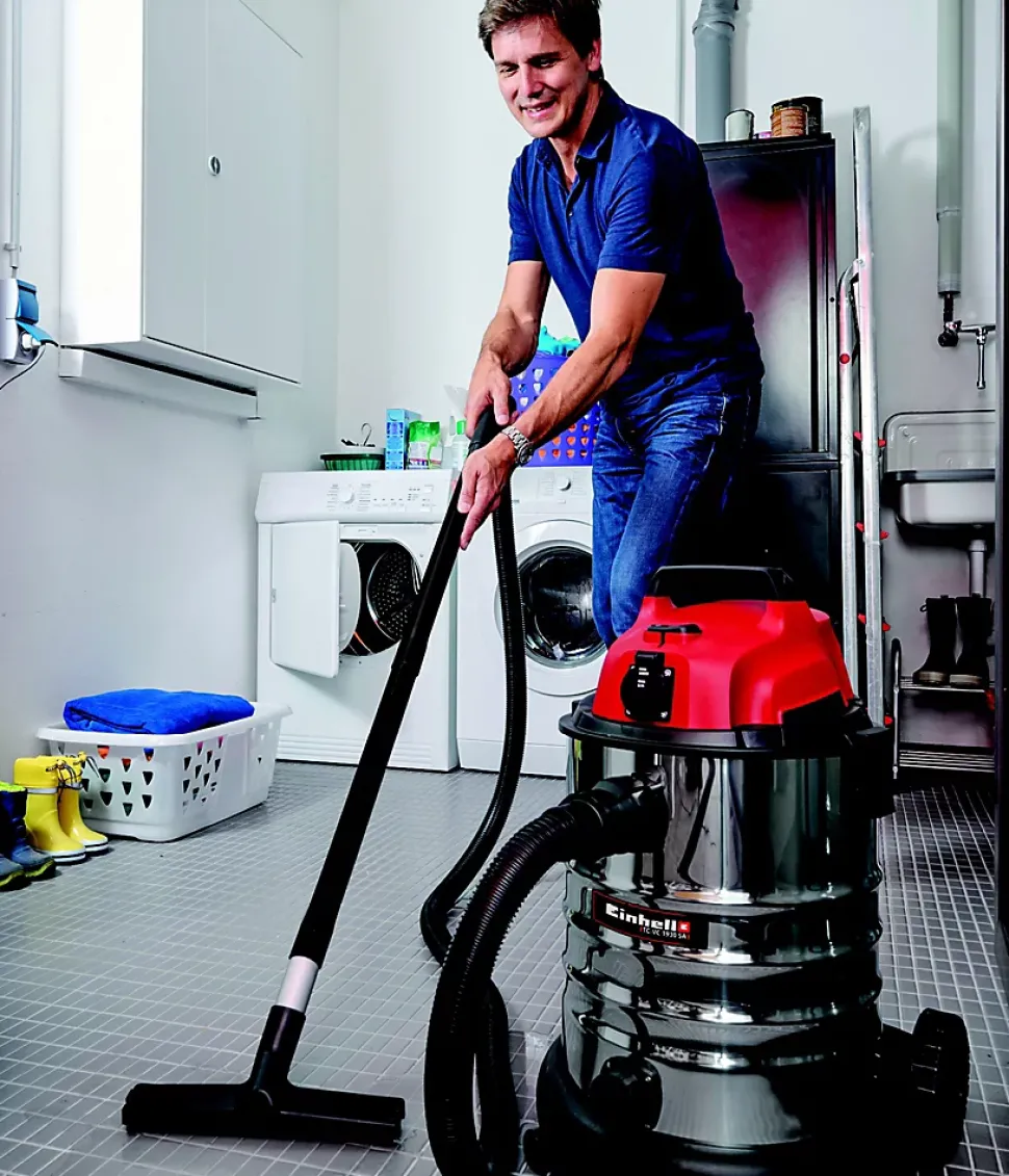 Aspirateur eau et poussière Einhell TC-VC 1930 SA 30L