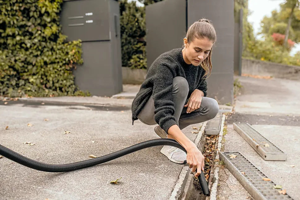 Aspirateur eau et poussière Karcher WD 2 Plus V-12/4/18 - Puissance 1000W- Capacité 12L- Cuve plastique- Flexible 4m