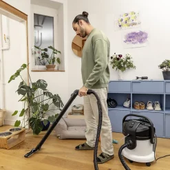 Aspirateur injecteur / extracteur Karcher SE 4 blanc 4L