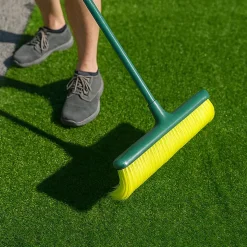 Balai cantonnier pour gazon synthetique Et Jardin