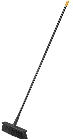 Balai de jardin multi-usages taille L Solid Fiskars L. 48 cm noir