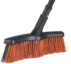 Balai de jardin multi-usages taille M Solid Fiskars L. 38 cm noir