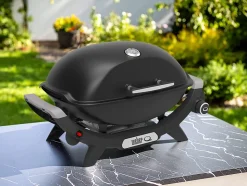 Barbecue à gaz Q 2100N noir + Housse + Plancha (1/2) - Weber