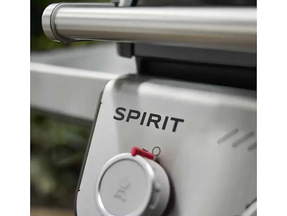 Barbecue à gaz Spirit E-310 + Bac et planche à découper - Weber