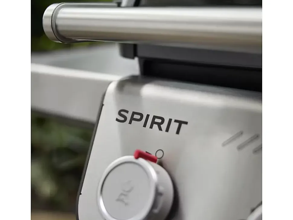 Barbecue à gaz Spirit E-335 + Kit de préparation et de service - Weber