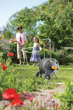 Chariot équipé avec tuyau d'arrosage Hozelock ø12,5 mm L.40 m