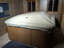 Couverture gonflable Sp'Ump pour Spa Extérieur - Spa Inférieur à 2,6m x 2,6m - Bâche Gris Foncé - POOLCO