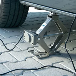 Cric électrique voiture FISHTEC 12V levage 11 à 34 cm 1,5 t avec mallette