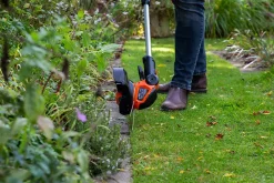 Débroussailleuse à batterie Yard Force LT C33 23 à 35cm - 2 x 20V