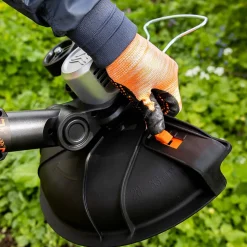Débroussailleuse sans-fil 40V Largeur de Coupe 30cm SANS BATTERIE - Yard Force - LT G33AW