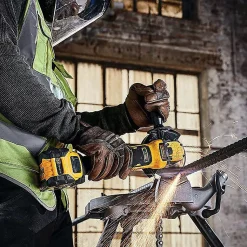 DEWALT DCG409NT-XJ Meuleuse 125 mm XR 18V sans batterie ni chargeur TSTAK