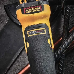 DEWALT DCG409NT-XJ Meuleuse 125 mm XR 18V sans batterie ni chargeur TSTAK