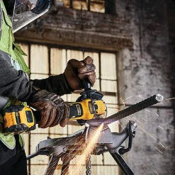 DEWALT DCG409NT-XJ Meuleuse 125 mm XR 18V sans batterie ni chargeur TSTAK