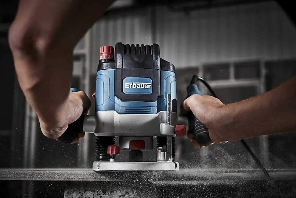 Défonceuse filaire Erbauer ER2100 2100W 240V
