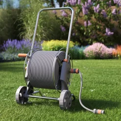 Dévidoir sur roues en métal équipé avec tuyau d'arrosage 40m Durum GoodHome