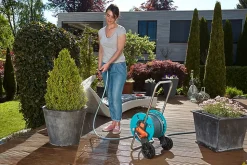 Dévidoir sur roues Gardena Cleveroll S équipé avec tuyau d'arrosage 28m