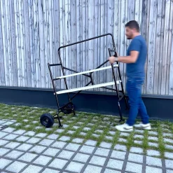 Echafaudage roulant et pliant sur deux niveaux - mobile. 2 roues. L140x l78 x H135cm ouvert. poids supporté 150 kgs