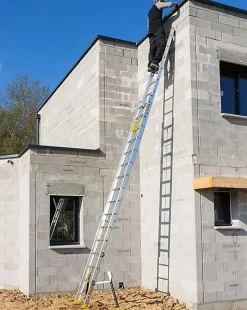 Echelle 2 plans de longueur 6.60m - Pieds stabilisateurs repliables - 2x14 barreaux - 610414