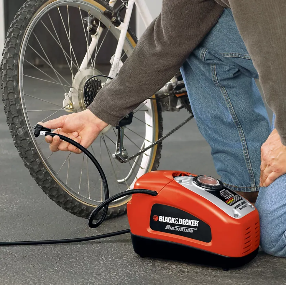 Gonfleur-compresseur filaire - 11 Bars - 160 PSI - 220 V ou allume-cigare 12V - Fourni avec 1 aiguille et 2 embouts