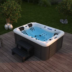 Jacuzzi extérieur BEACH Avec escalier et couverture thermique