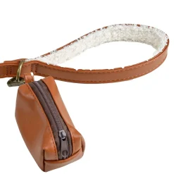 Laisse en similicuir et bouclette avec distributeur de sacs