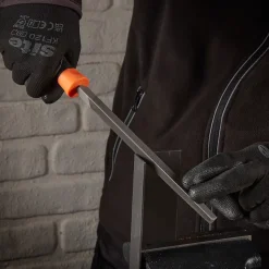 Lime triangulaire Magnusson 200 mm pour matéraux durs et acier