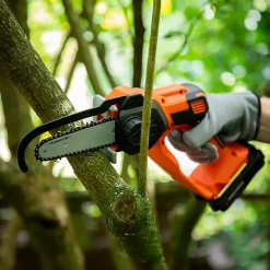 Mini tronçonneuse sans-fil 20V avec guide chaine 13cm - Yard Force - LS C13
