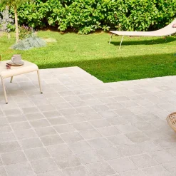Pavé béton ivoire 15 x 15 cm, ép.6 cm (vendu au m²)