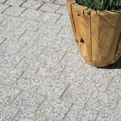 Pavé Granit Gris 10x10x5 cm (vendu au m² - 76 pavés/m²) - RO'MA NATURE