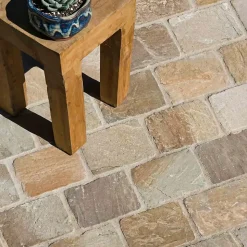 Pavé Grès Kandla Beige 20x14x5-7 cm (vendu au m² - 30 pavés/m²) - RO'MA NATURE
