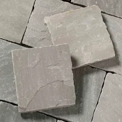 Pavé Grès Kandla Gris 14x14x5-7 cm (vendu au m² - 42 pavés/m²) - RO'MA NATURE