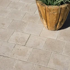 Pavé Pierre d'Egypte Beige 15x15x3 cm (vendu au m² - 45 pavés/m²) - RO'MA NATURE