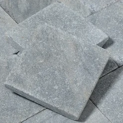 Pavé Pierre Vinh Bleue 15x15x2,5 cm (vendu au m² - 45 pavés/m²) - RO'MA NATURE