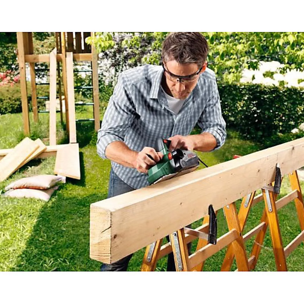 Rabot filaire Bosch - PHO 2000 - 700W - 82mm - Bois - Monophasé