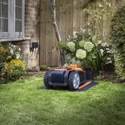 Robot tondeuse connecté LawnMaster AMD18 Plus 800m² 24V