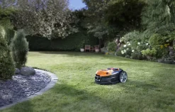 Robot tondeuse connecté LawnMaster AMD18 Plus 800m² 24V