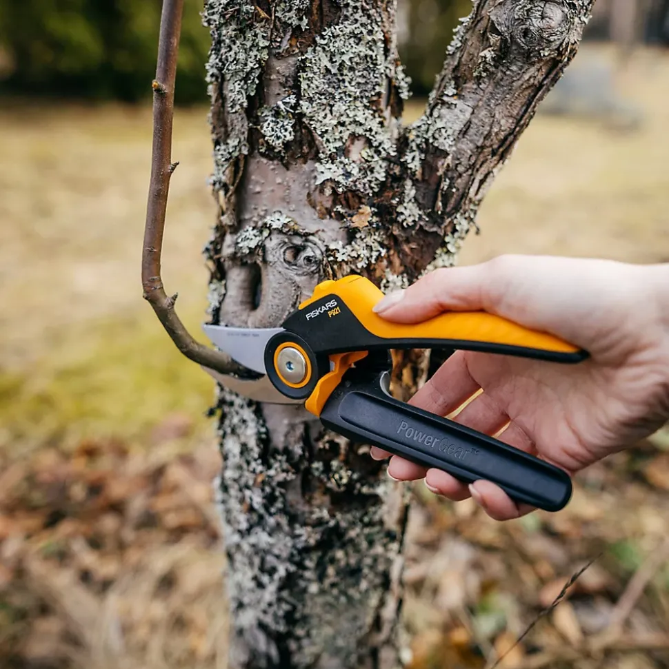 Sécateur à lame franche Fiskars X-series™ M (P921)