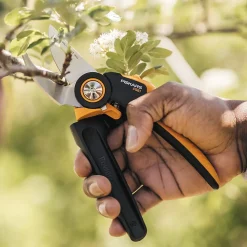 Sécateur à lame franche Fiskars X-series™ L (P961)