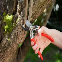 Sécateur avec lame franche en acier trempé Outils Wolf Ogan