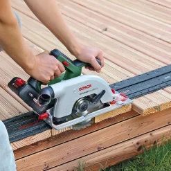 Scie circulaire Bosch Universal Circ 18V-53 ø160 mm (sans batterie)