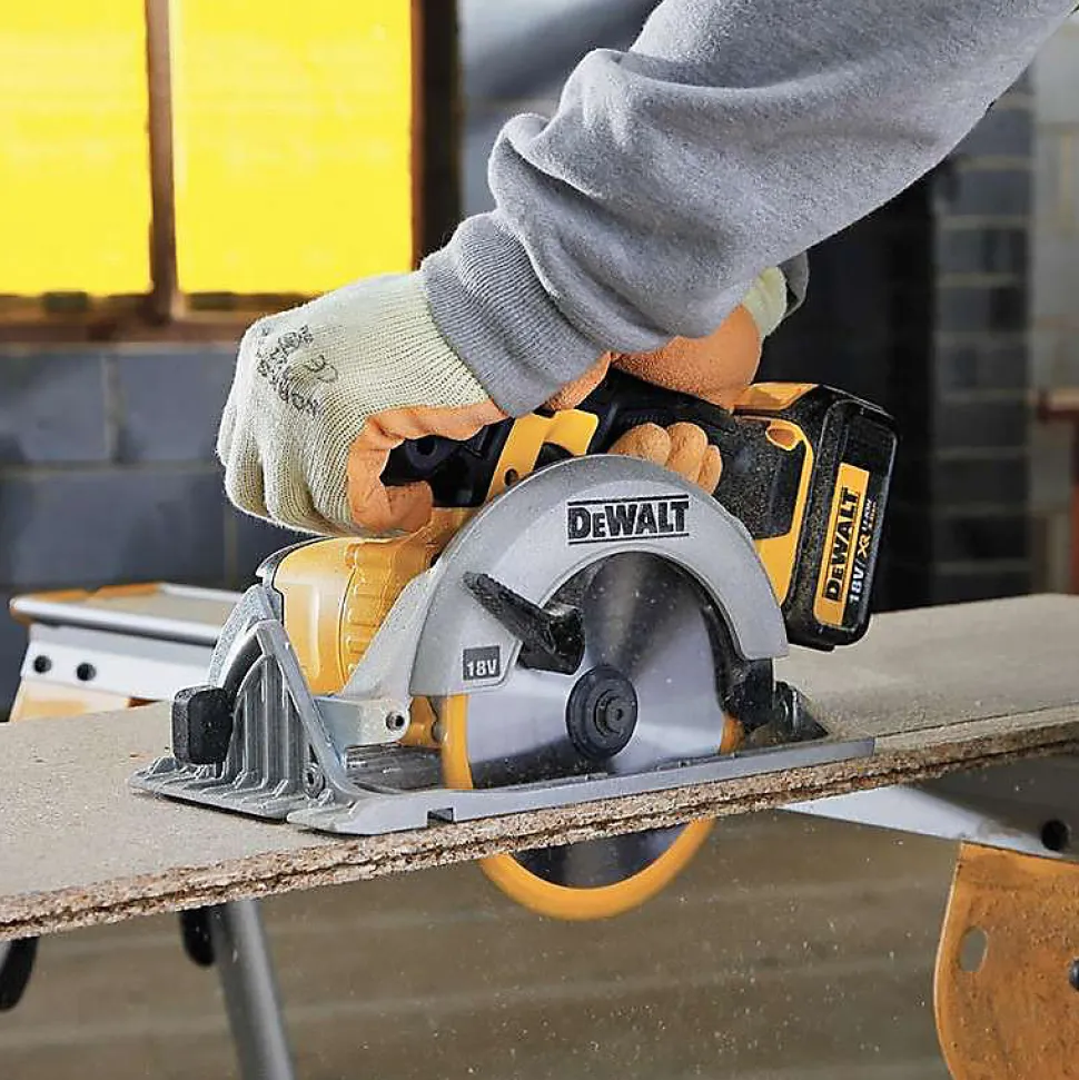 Scie circulaire dewalt dcs391n 18 V 460 W 16.5 cm batterie