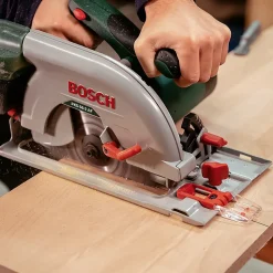 Scie circulaire filaire Bosch PKS 66-2AF 1600W 66 mm