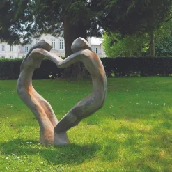 Statue de jardin en pierre Tristan et Iseult cœur - Rouille 102 cm