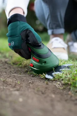 Taille-haie / ciseau à gazon sans fil avec batterie 3,6 V - Bosch ISIO 3