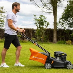 Tondeuse à gazon thermique 40cm avec moteur 127cc Yard Force GM R40